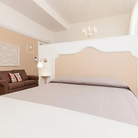 Apartment Garibaldi I Naples